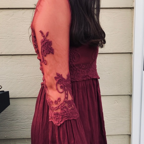 *NWOT* Maroon Lace Altar’d State dress - Picture 2 of 3